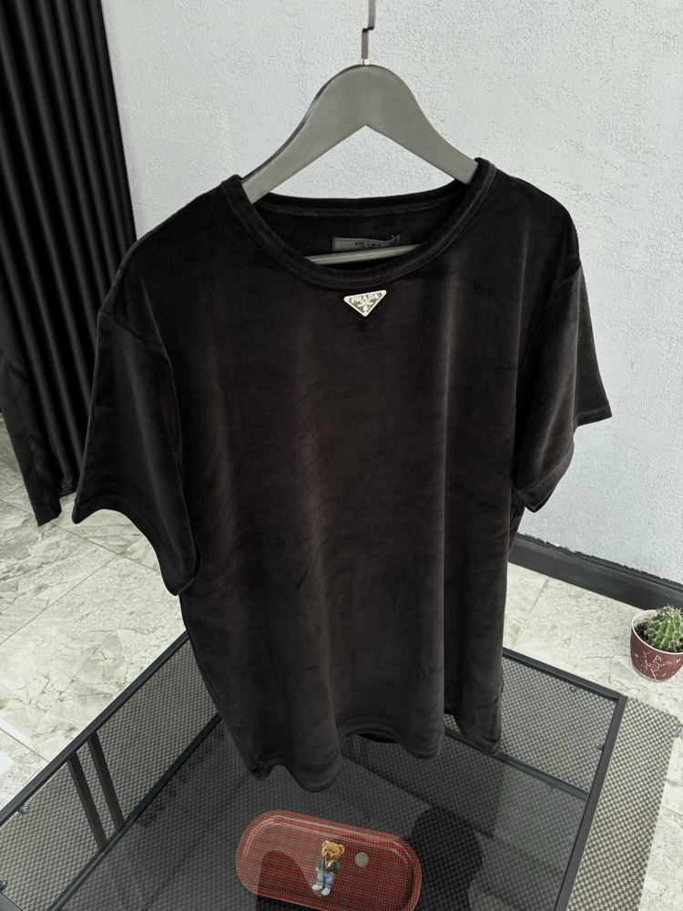 PRADA Premium Tshirt