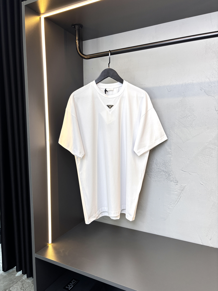 PRADA Special Tshirt 