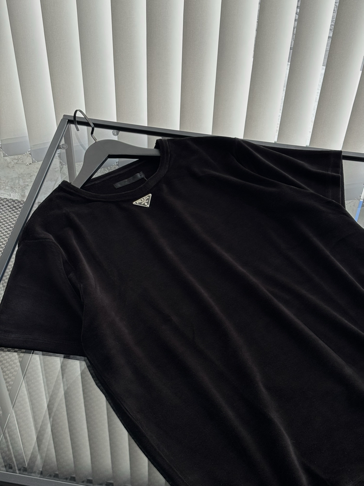 PRADA Premium Tshirt
