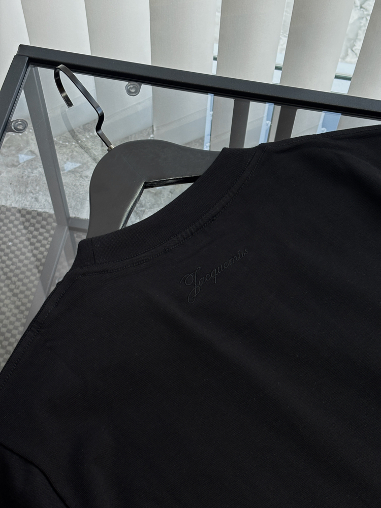 JACQUEMUS Premium Tshirt 