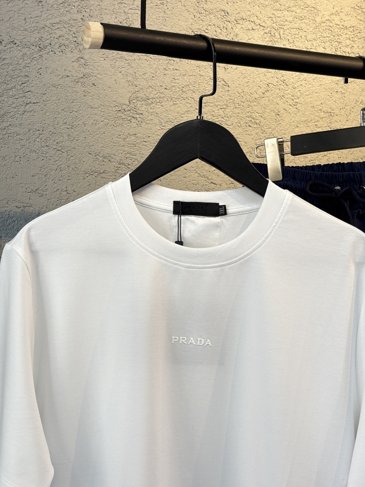 PRADA İthal Tshirt (Ütü İstemez)
