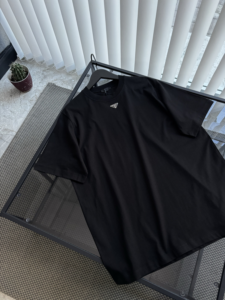PRADA Premium Tshirt 