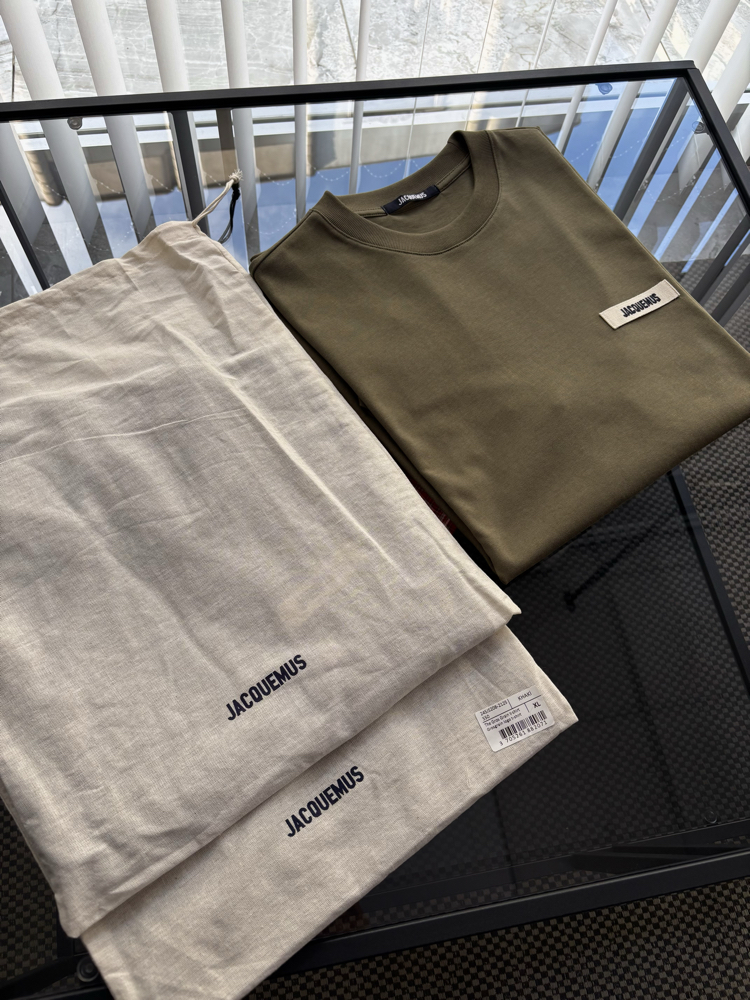 JACQUEMUS Special Tshirt