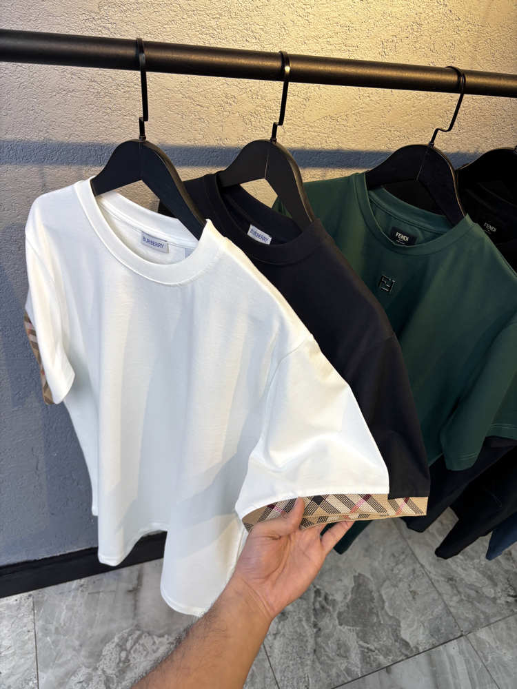 BURBERRY Premium Tshirt