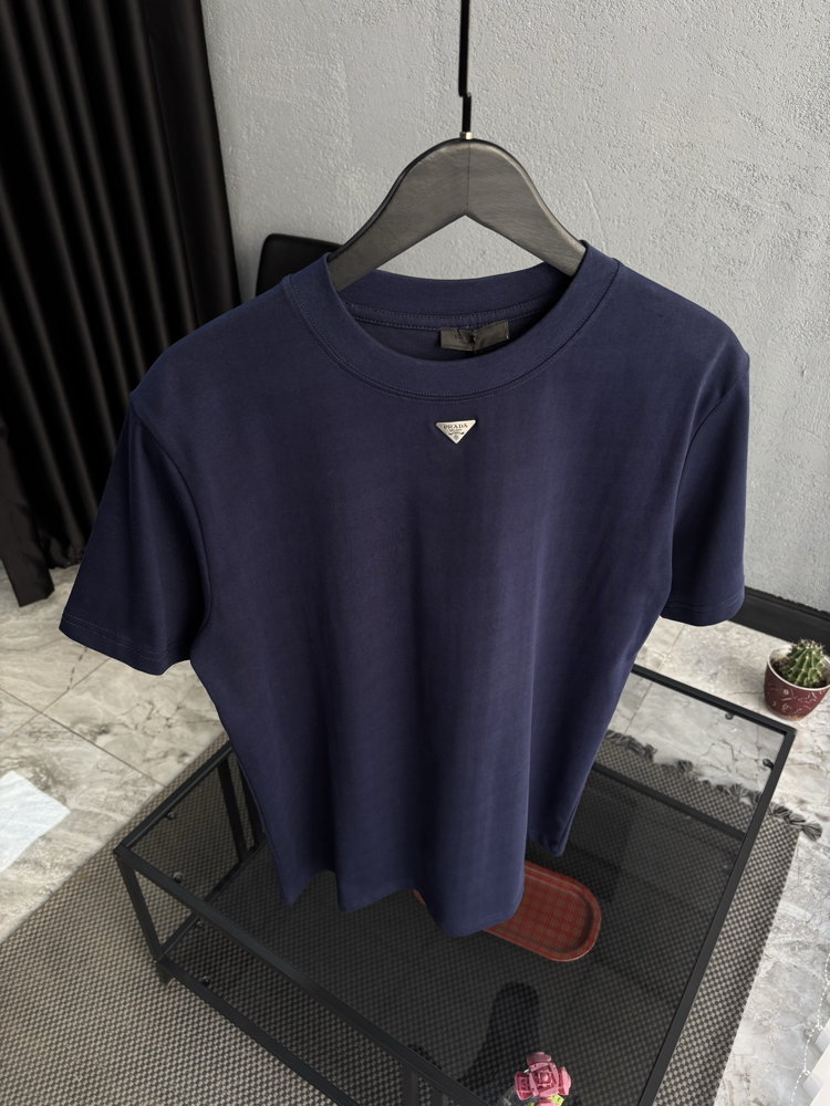 PRADA Premium Tshirt