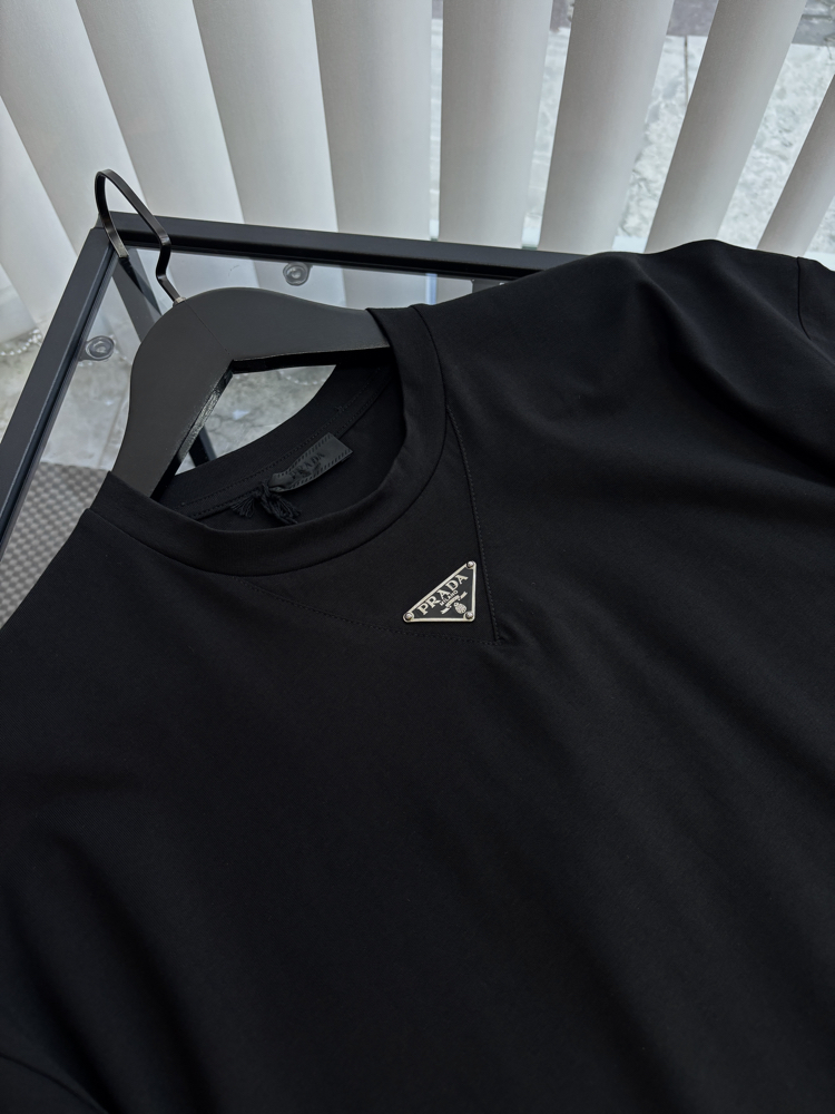 PRADA Special Tshirt 