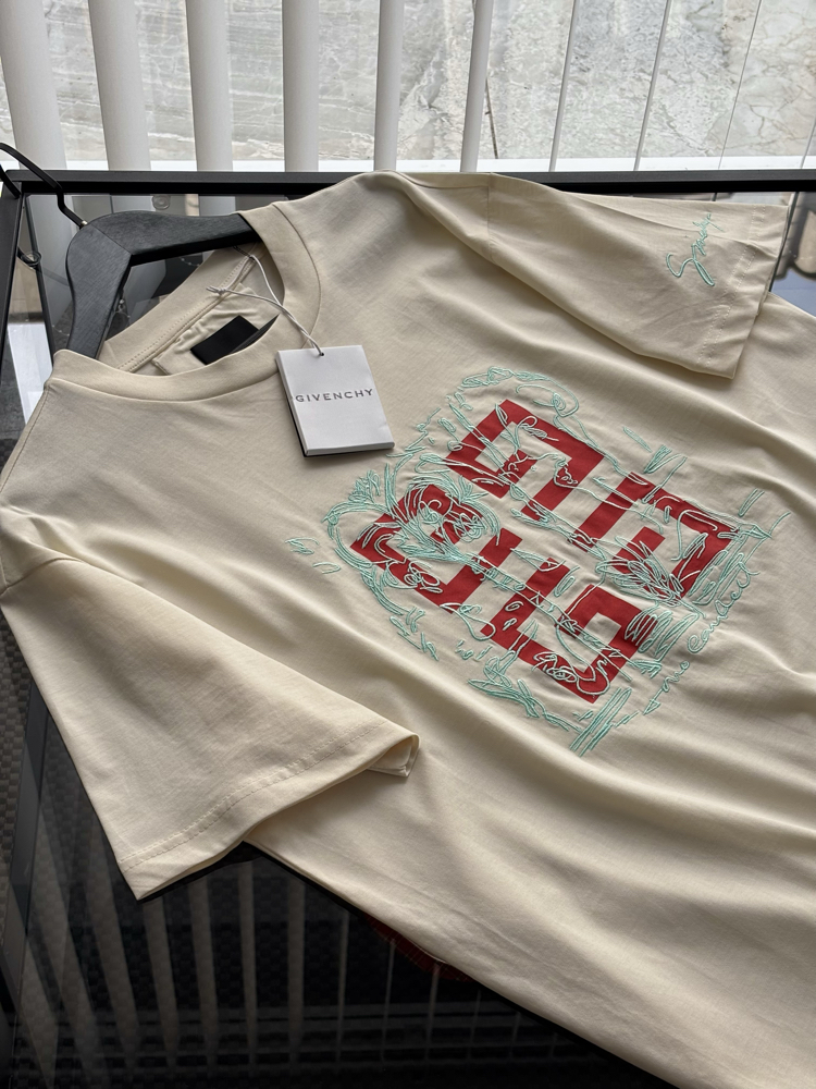 GIVENCHY Special Nakış Detaylı Tshirt