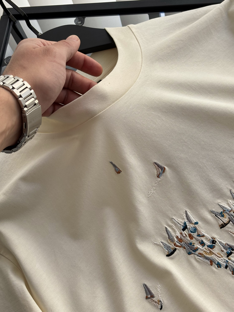 LOUISVUITTON Special Nakış Logo Tshirt 
