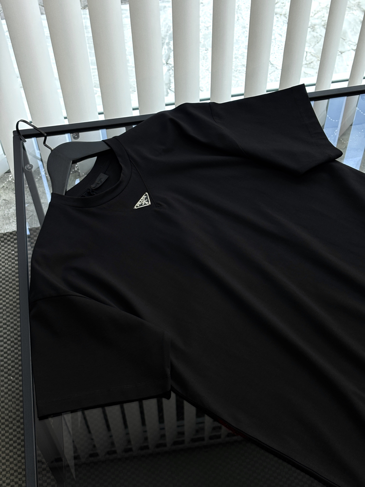 PRADA Special Tshirt 