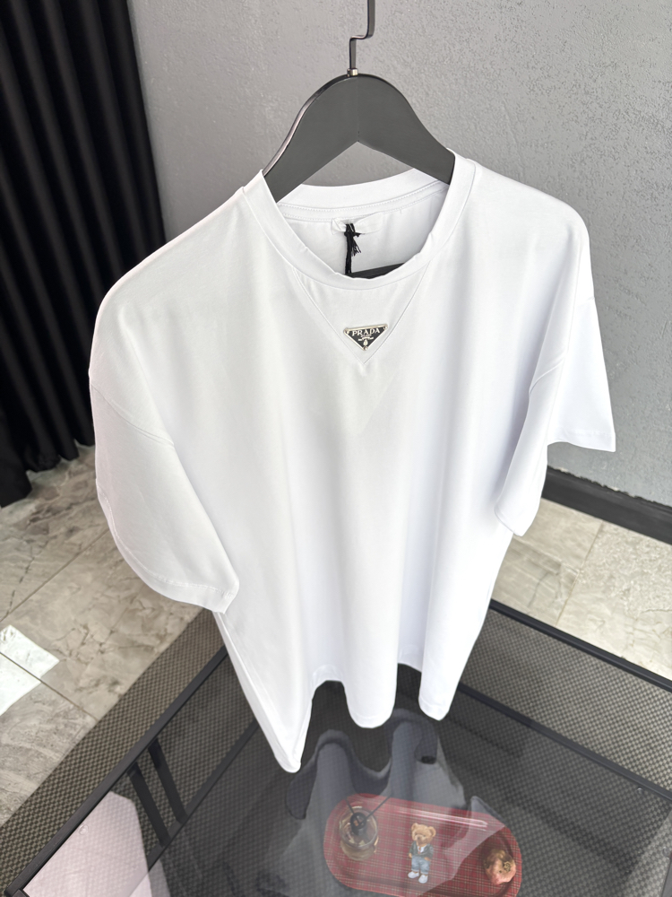 PRADA Special Tshirt 
