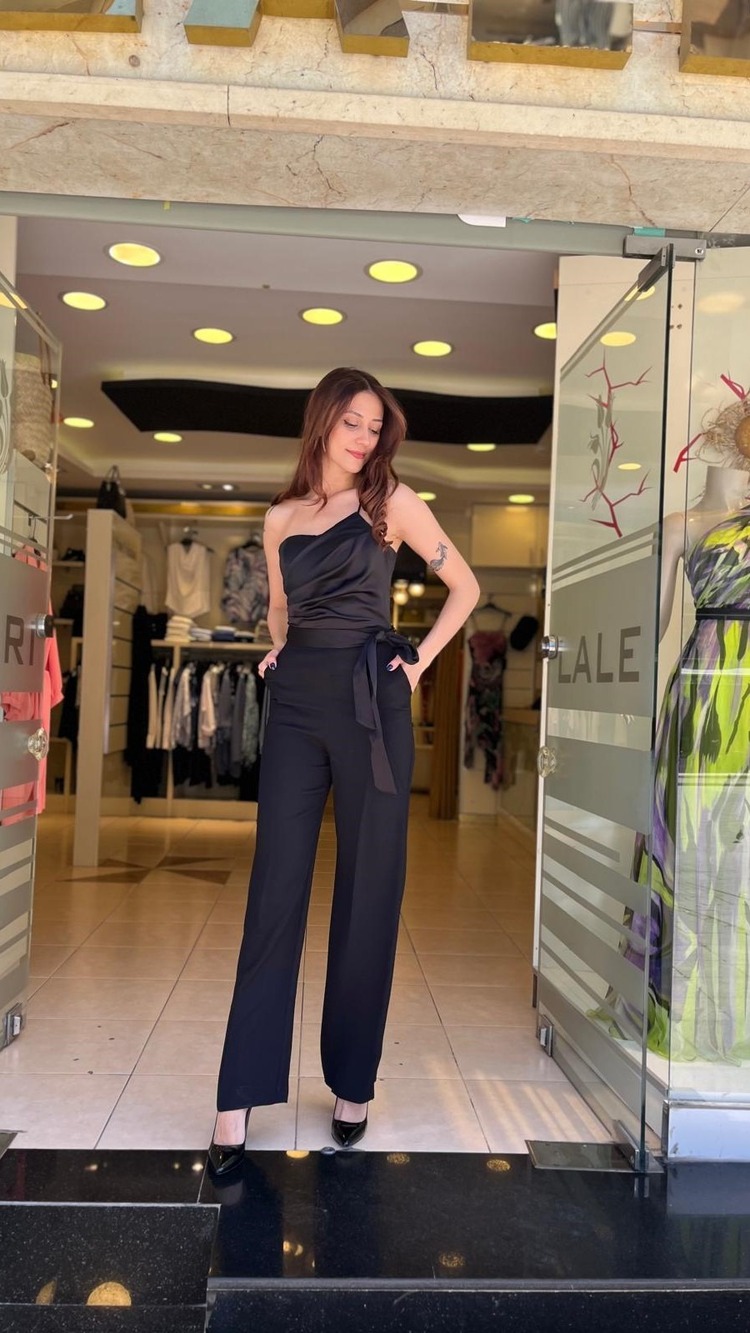 Beli Kuşak Detaylı Uzun Tulum
