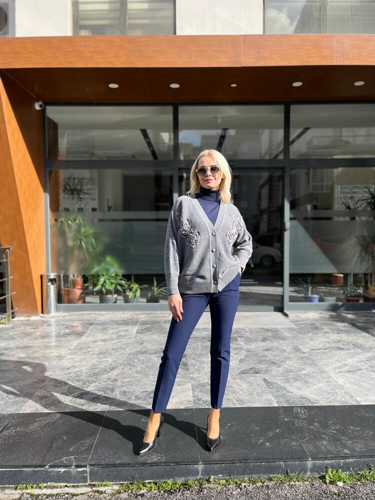 GRİ HIRKA