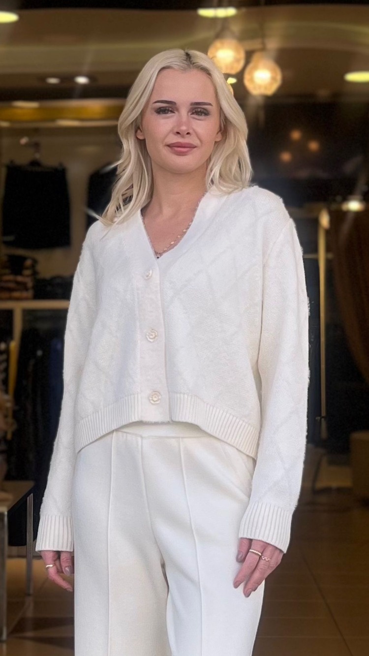EKRU HIRKA