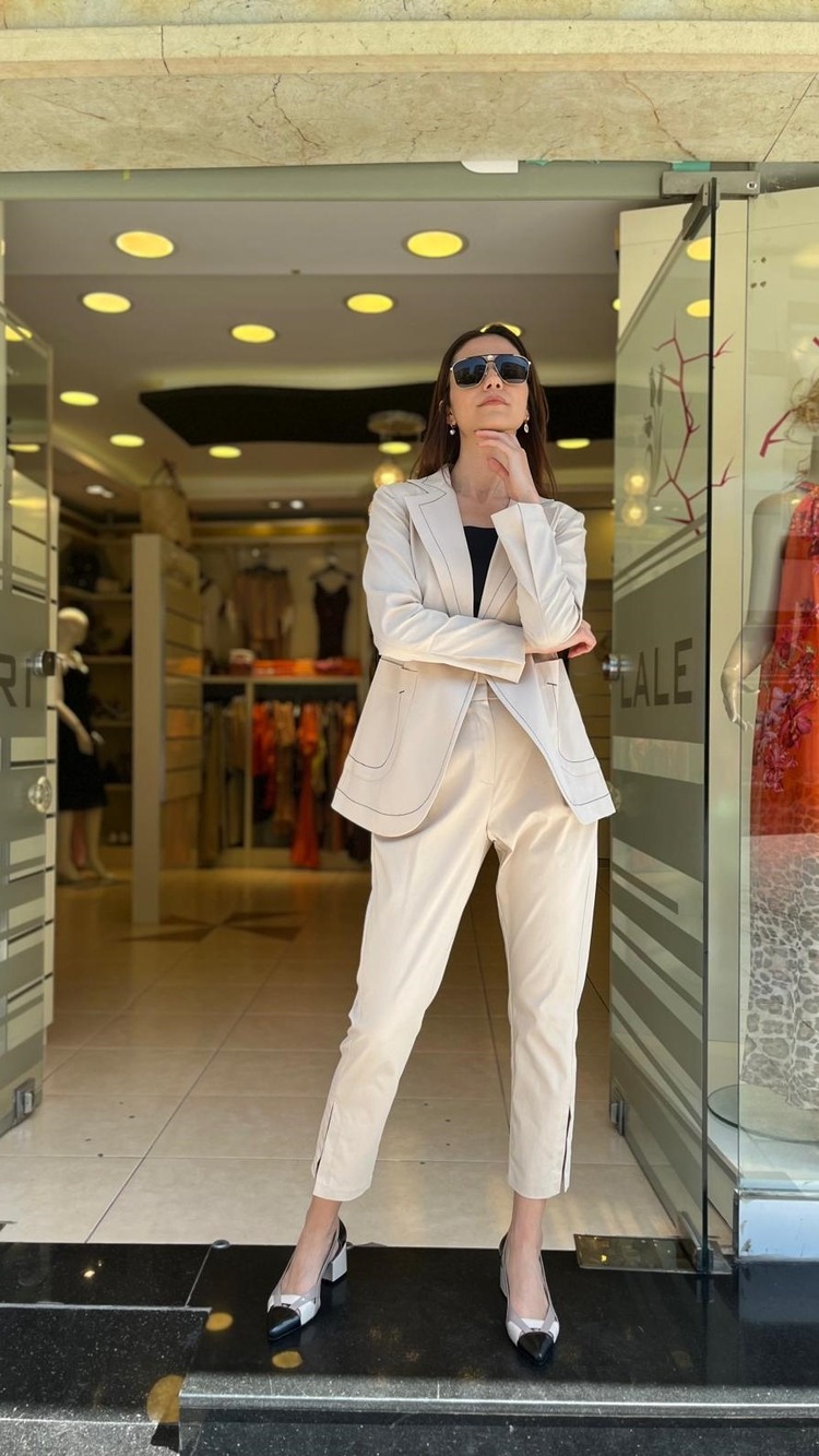 PAÇA YIRTMAÇLI PANTOLON + ARKA PİLELİ BLAZER CEKET TAKIM