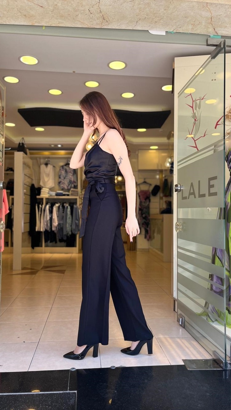 Beli Kuşak Detaylı Uzun Tulum