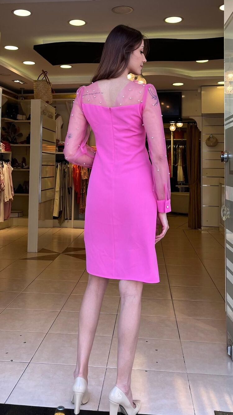 Pembe Elbise