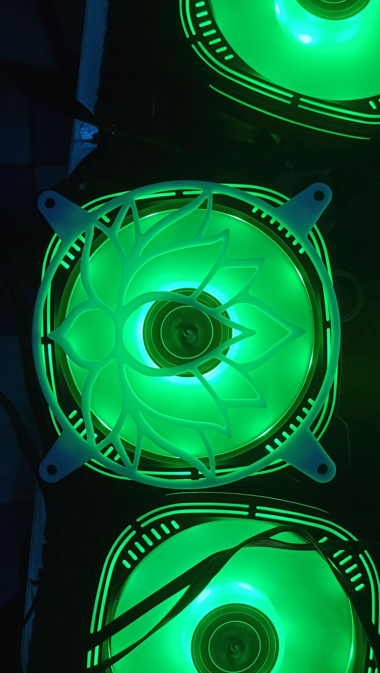 Lotus fan cover