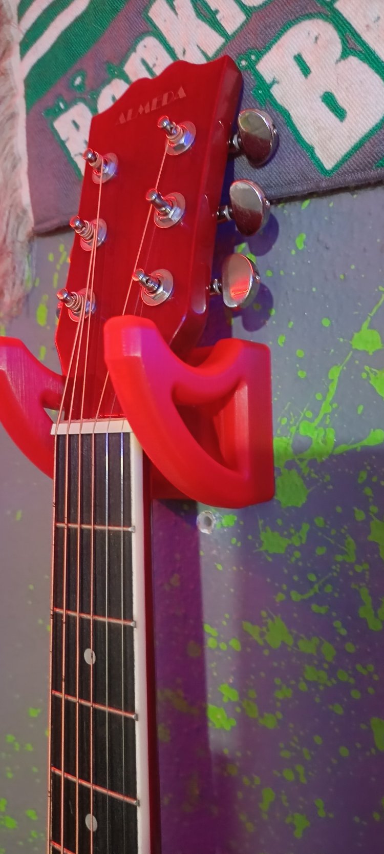 Gitar askı aparatı