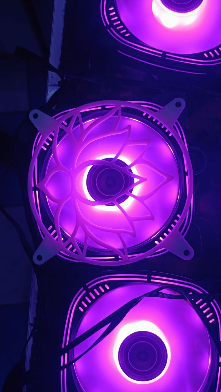 Lotus fan cover