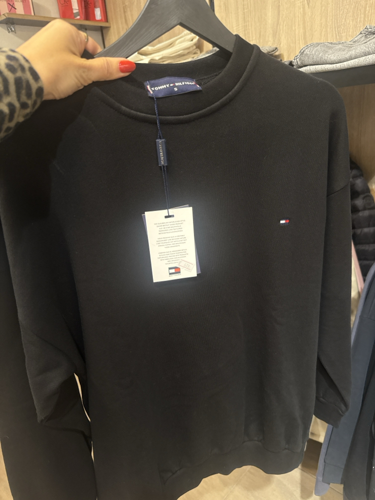 Sıyah sweat