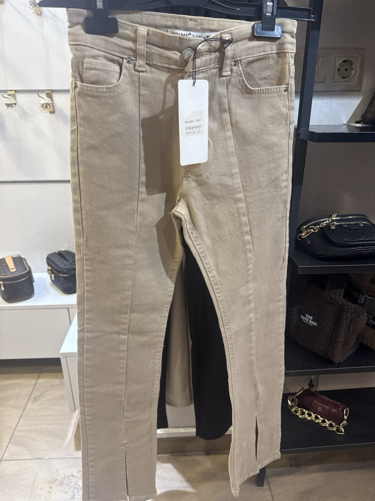 Bej pant