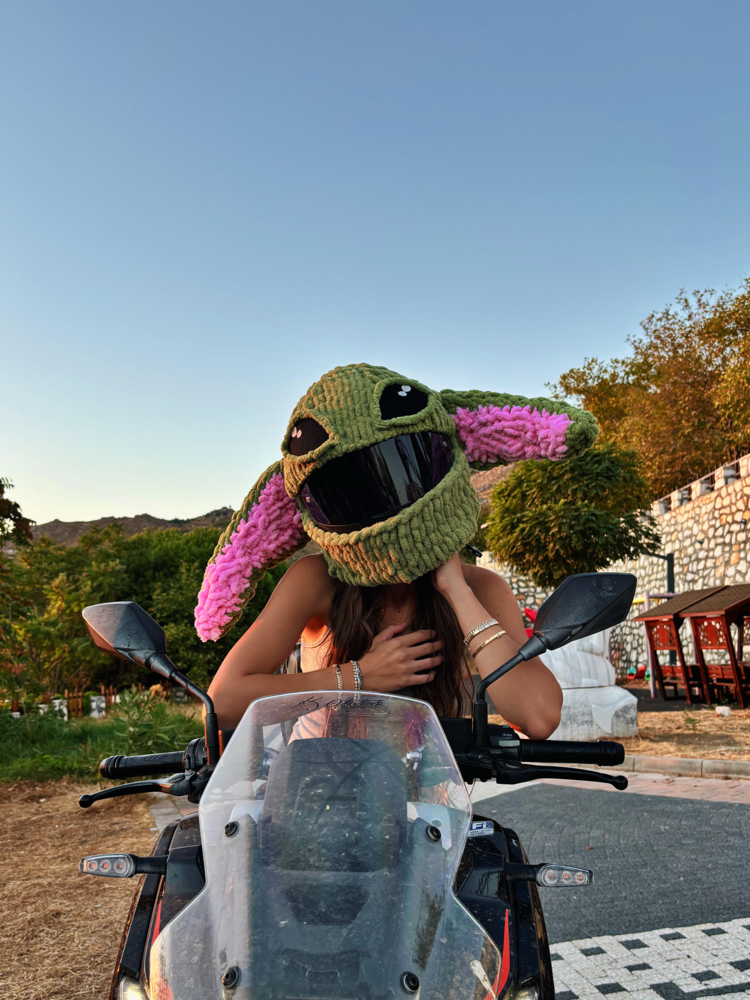 Baby yoda motor kask kılıfı