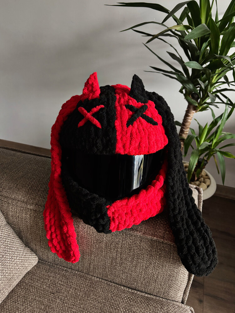 Black-red kask kılıfı
