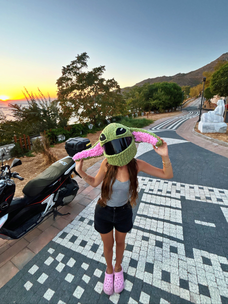 Baby yoda motor kask kılıfı