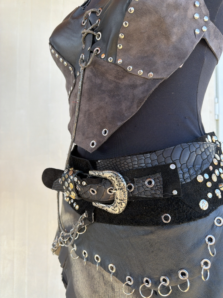 Kurtarıcı Kemer & Deri Bralet