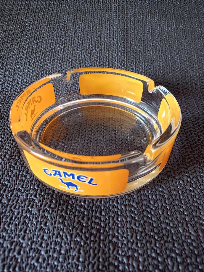 CAMEL CAM KÜLLÜK VINTAGE. 2 ADET, SIFIR ÜRÜN.