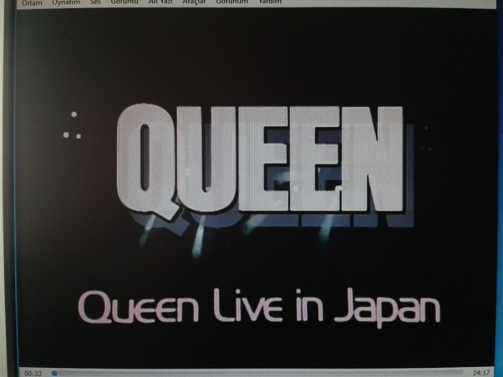 QUEEN ON FIRE LIVE AT THE BOWL KONSER DVD..