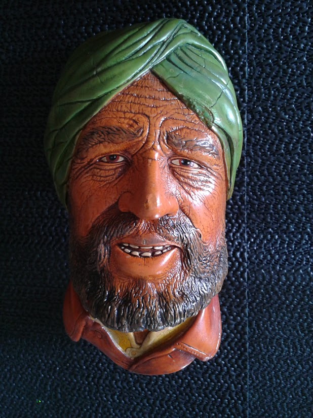 VINTAGE HEAD CHALKWARE - SIKH, HANDMADE.