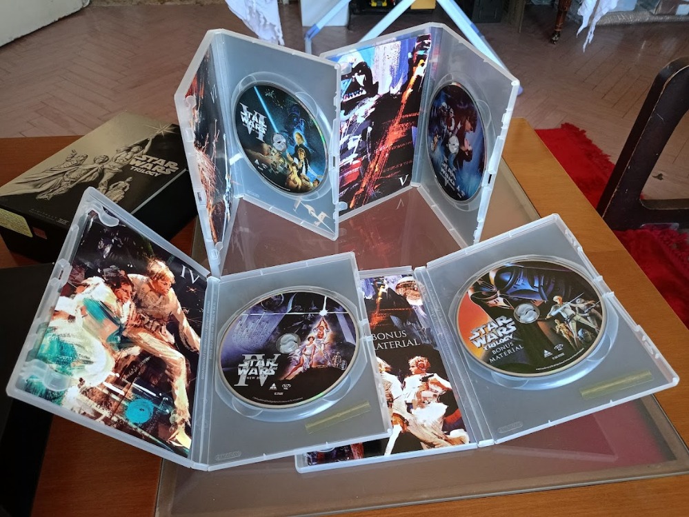 STARWARS TRILOGY 4 DISK DVD BOX SET.