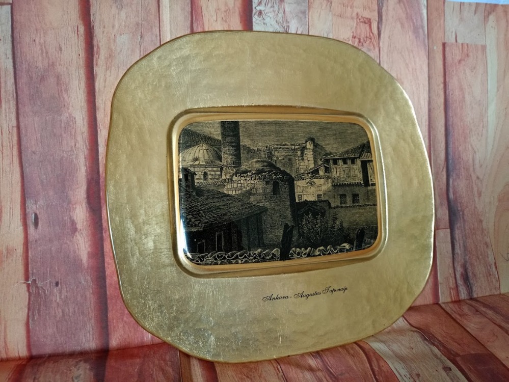 PAŞABAHÇE , AUGUSTUS TAPINAĞI GÖRSELLİ CAM TABAK ÇOK NADİR.