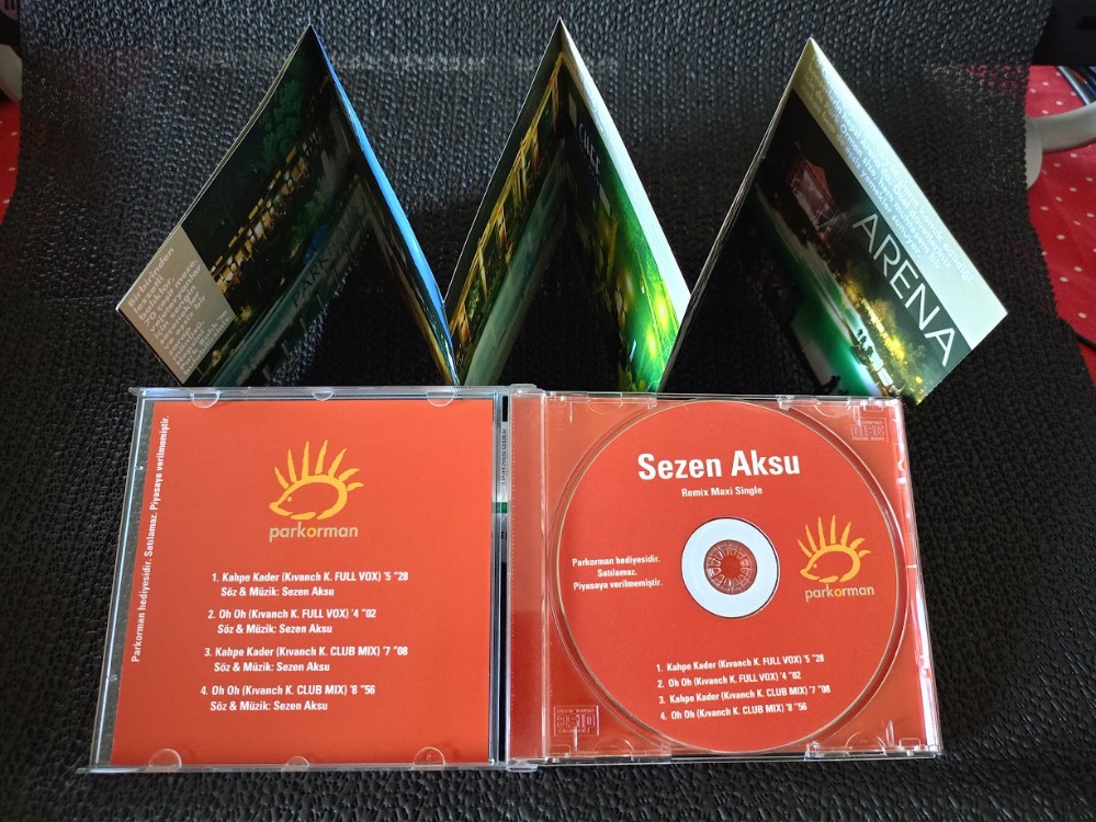 SEZEN AKSU - REMİX MAXİ SİNGLE - CD ALBÜM 2001 DÖNEM BASKISI.