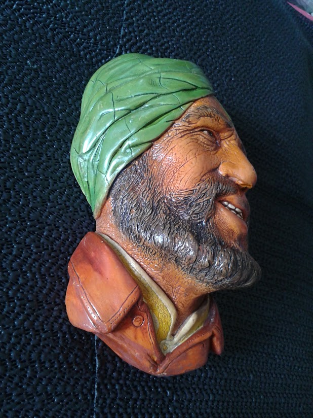 VINTAGE HEAD CHALKWARE - SIKH, HANDMADE.