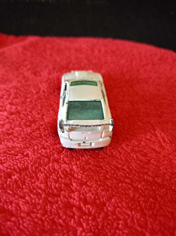 HOT WHEELS 2009 DODGE CHARGER DRIFT.