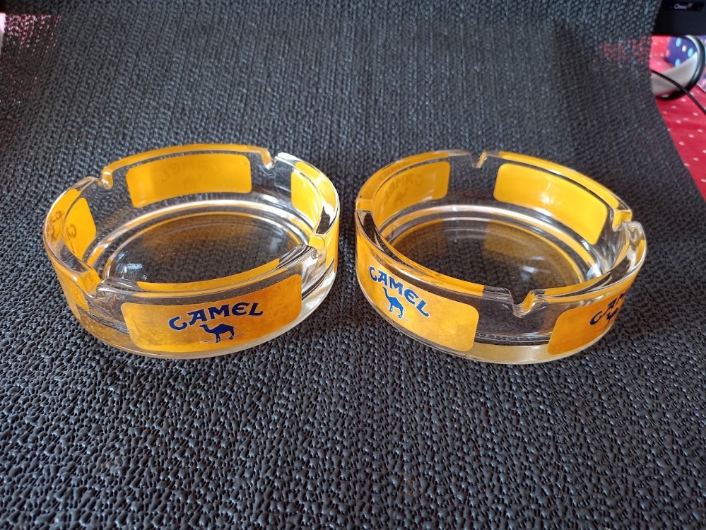 CAMEL CAM KÜLLÜK VINTAGE. 2 ADET, SIFIR ÜRÜN.