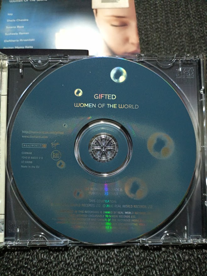 GIFTED. WOMEN OF THE WORLD. CD ALBÜM.