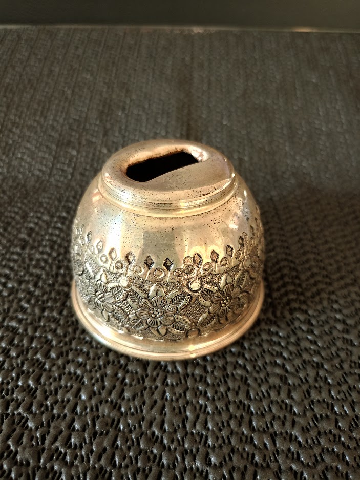 ALMAN GÜMÜŞÜ MASA ÇAKMAĞI KAİDESİ, DAMGALI.