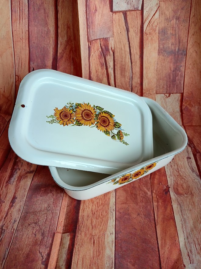 SOVYET DÖNEMİ EMAYE KAP VINTAGE.