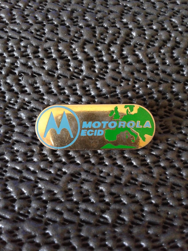 MOTOROLA ECID YAKA ROZETİ ÇOK NADİR.