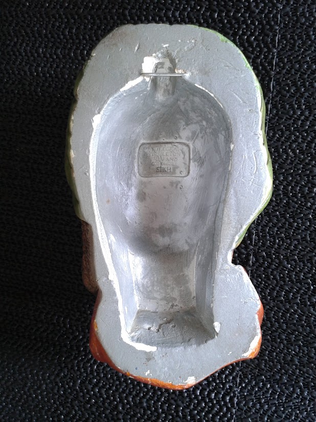 VINTAGE HEAD CHALKWARE - SIKH, HANDMADE.