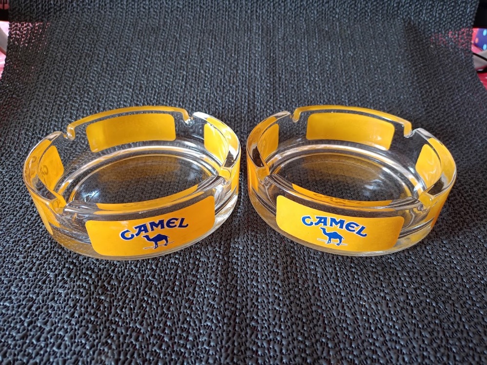 CAMEL CAM KÜLLÜK VINTAGE. 2 ADET, SIFIR ÜRÜN.