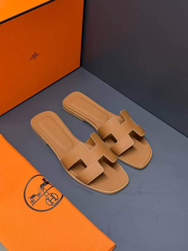 Hermes Oran slippers