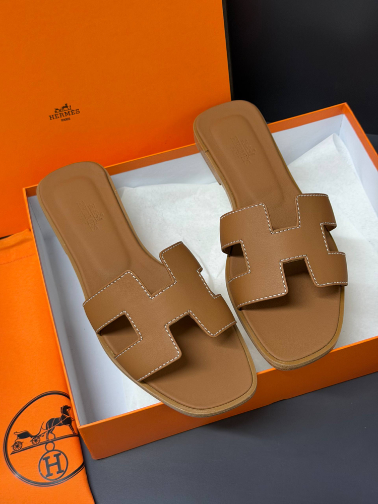 Hermes Oran slippers