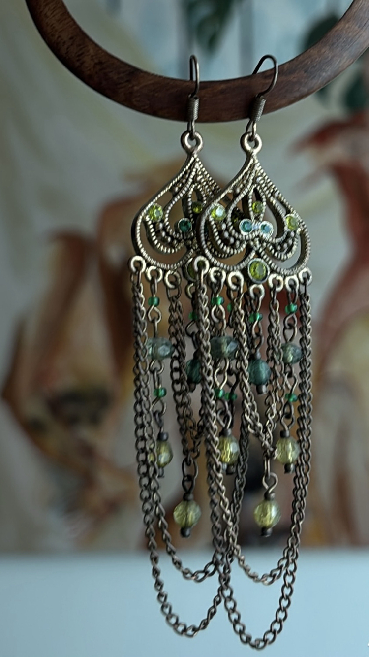 Yeşil Sallantılı Vintage Küpe
