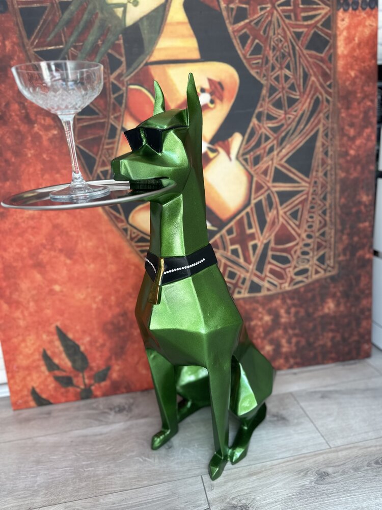 Tepsili Doberman Heykel