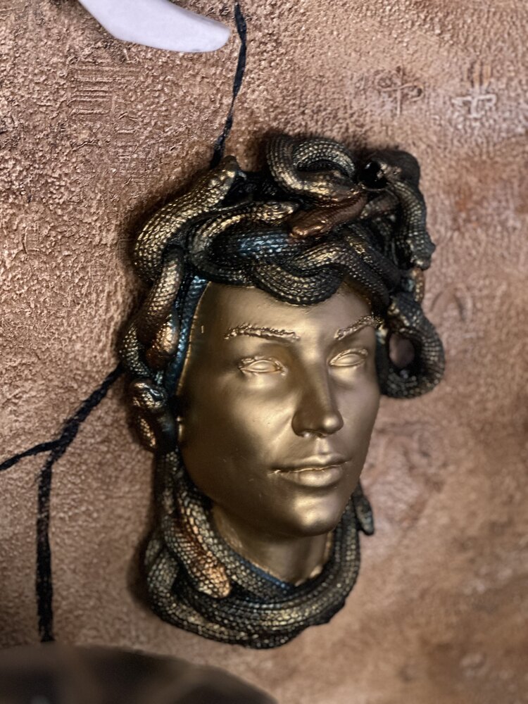 Medusa Duvar Heykel