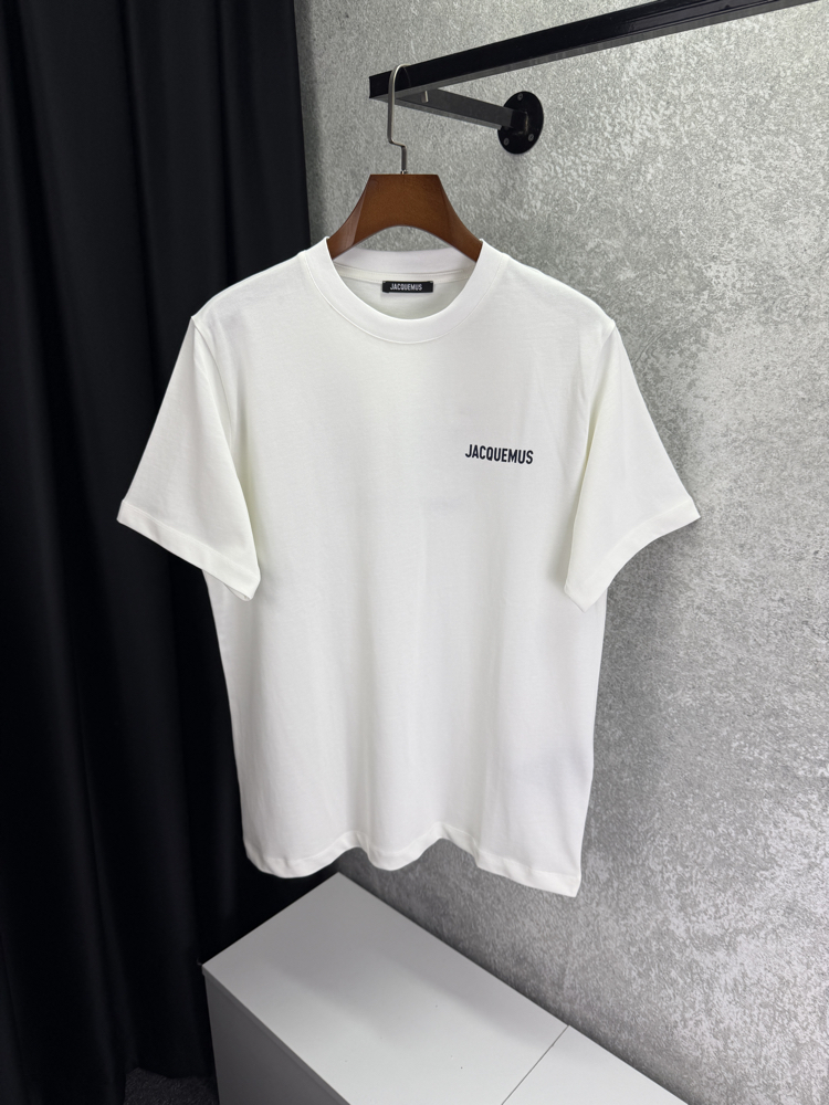  JACQEUMUS Premium T-shirt